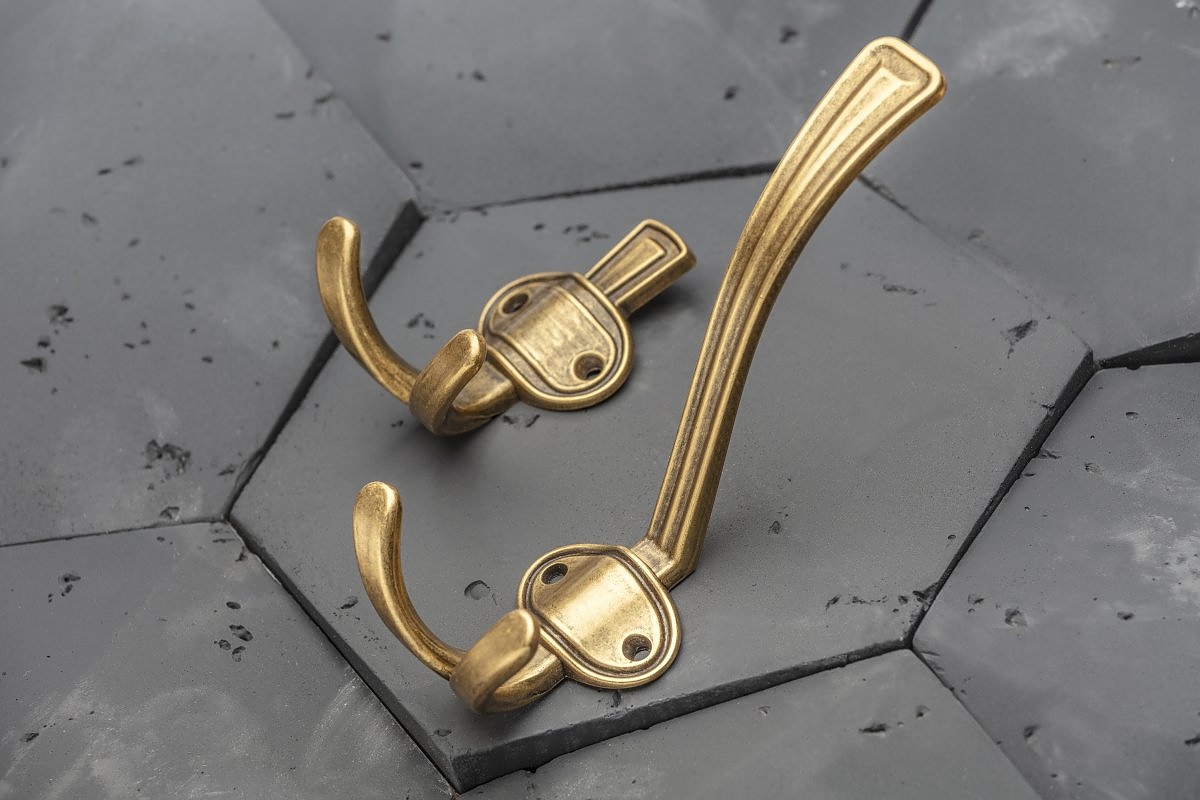 zakachalka CORUNA small antique brass №141-1