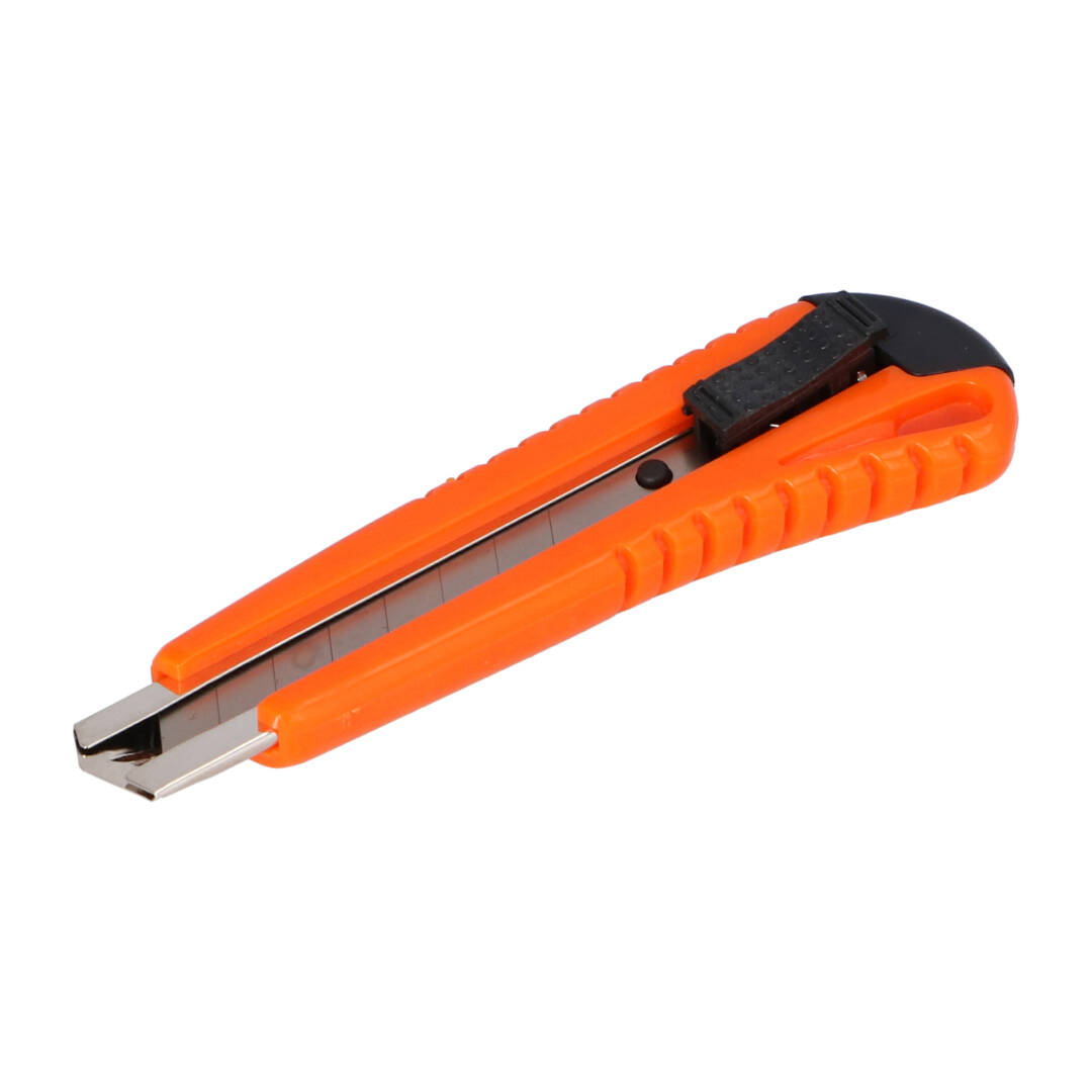 Glavna maketen-nozh-18mm ABS- 8824