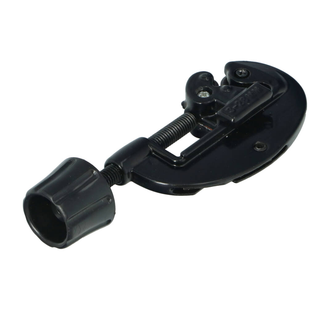 Pipe cutter